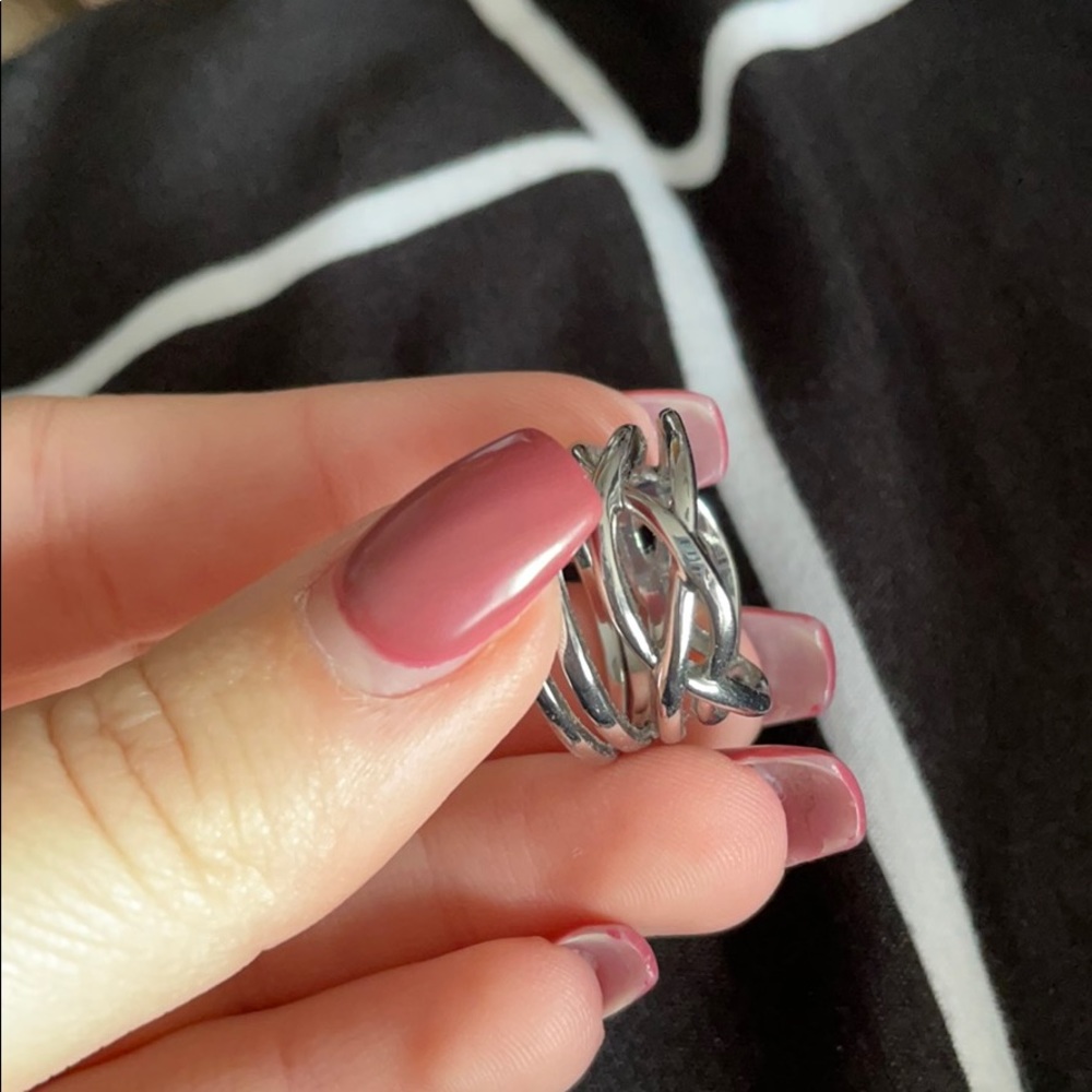 Cute ring - Picture 2 of 4